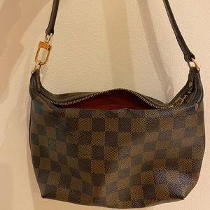 Louis Vuitton Shoulder Bag (pre-loved)